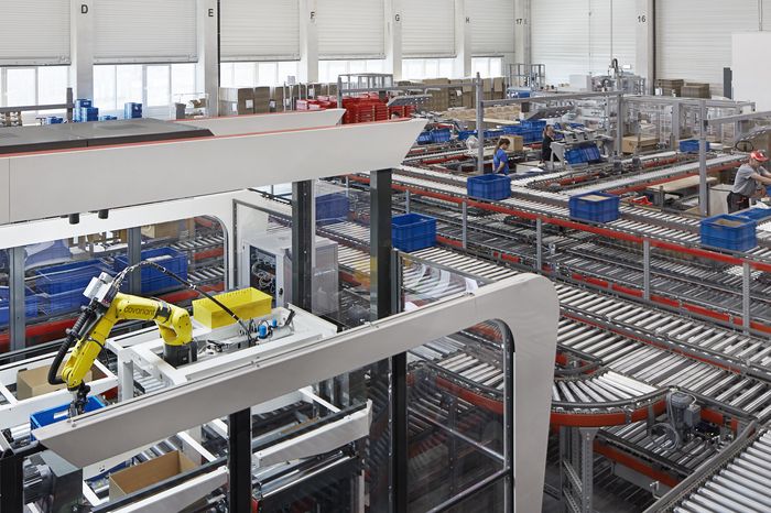 A Covariant robot at a KNAPP-powered warehouse Obeta (credit Magnus Petterson) (1).jpg