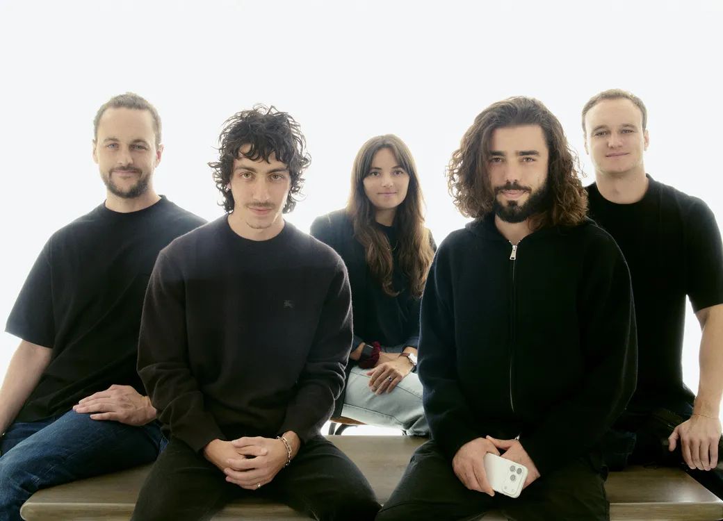 Beside_Team_-_3000x2000.jpg-cropped-thumbnail-c05385d9f958