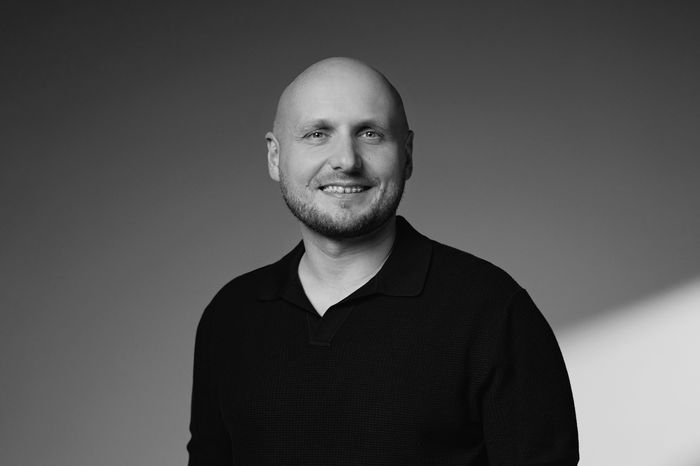 Tomas-Okmanas-nexos-2