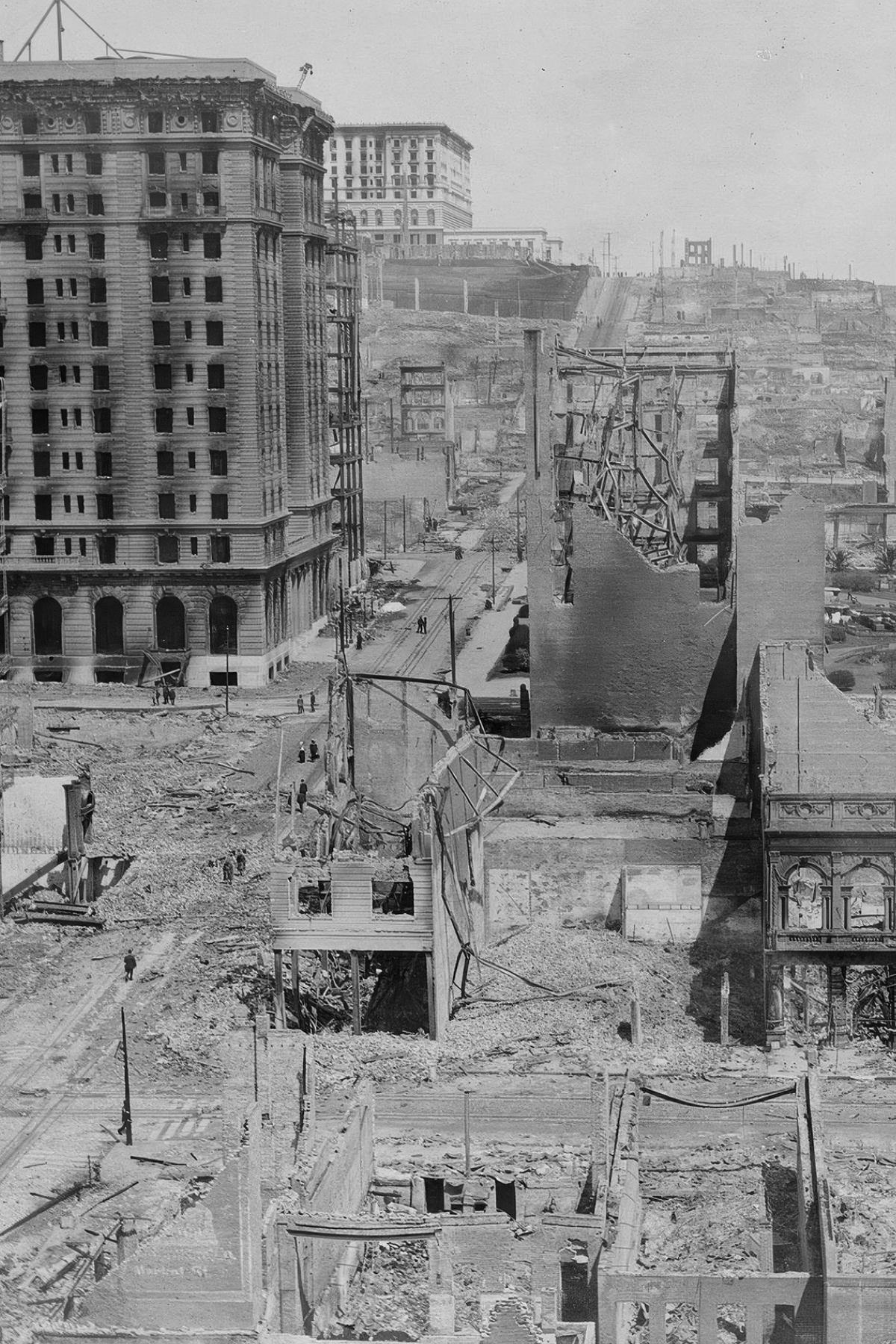 1906 earthquake rubble, San Francisco